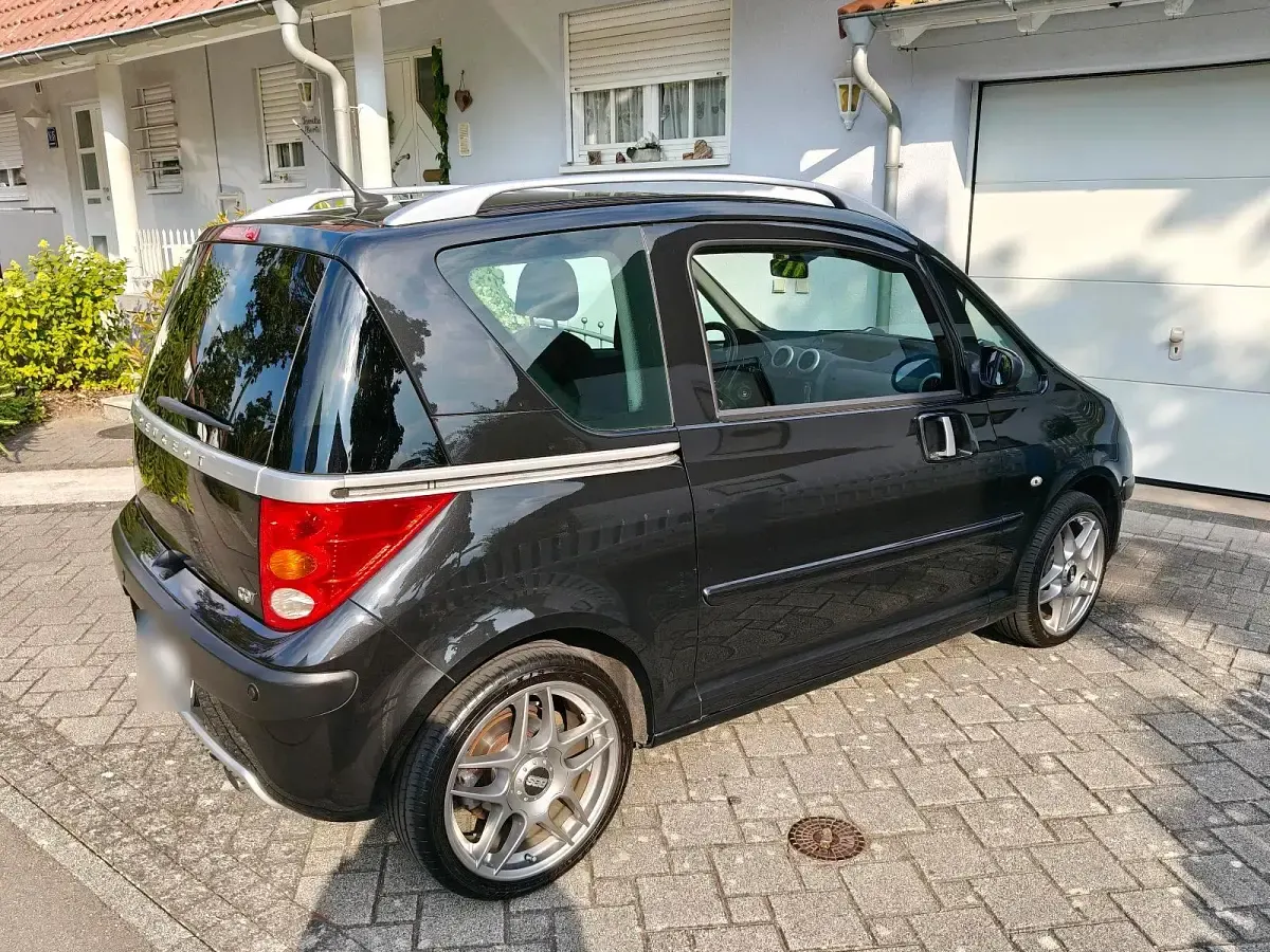 Gebraucht Peugeot 1007 109 PS (80 kW) 2005 Schwarz Van / Kleinbus