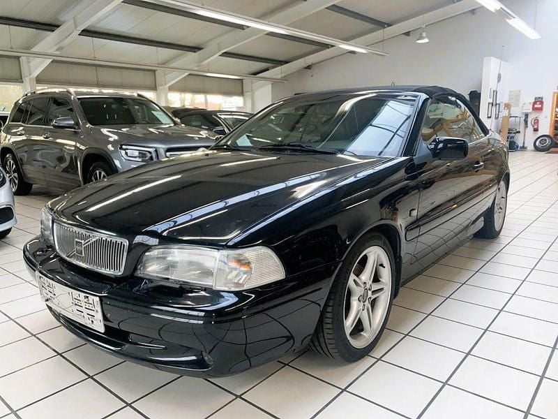 Gebraucht Volvo C70 163 PS (119 kW) 2000 Schwarz Cabrio