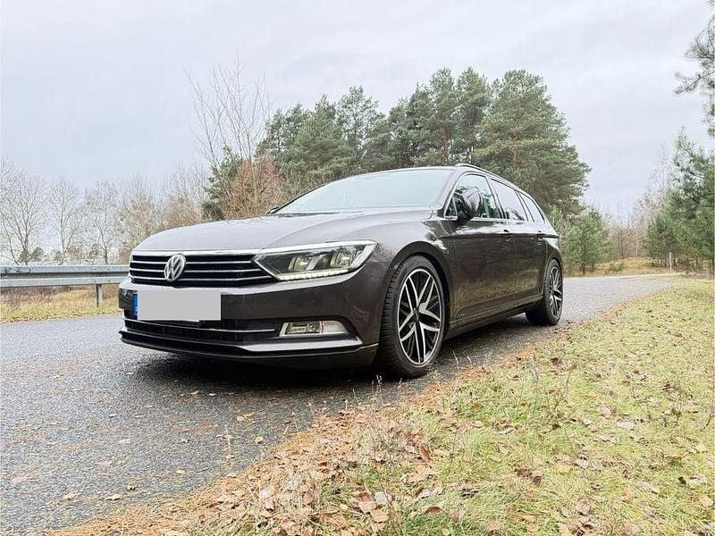 Gebraucht VW Passat 179 PS (131 kW) 2016 Braun Kombi