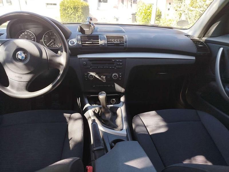 Gebraucht BMW 118 143 PS (105 kW) 2008 Weiß Kleinwagen