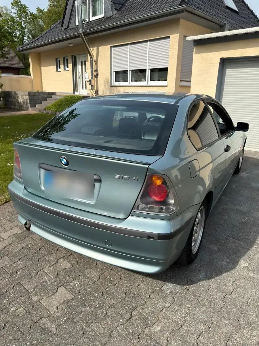 Gebraucht BMW 316 116 PS (85 kW) 2002 Blau Coupé