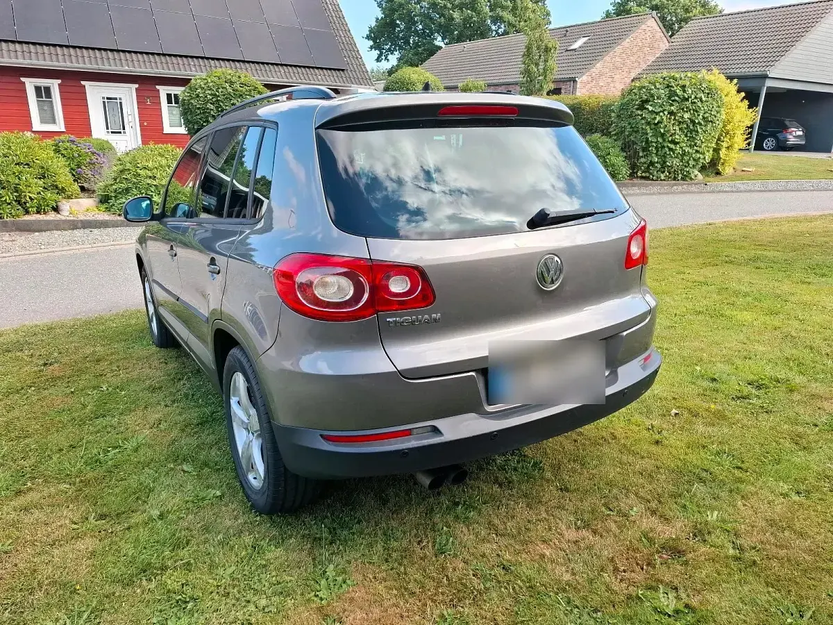 Gebraucht VW Tiguan 150 PS (110 kW) 2008 Grau SUV