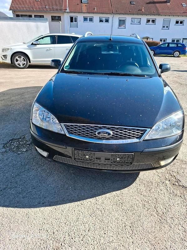 Gebraucht Ford Mondeo 130 PS (95 kW) 2005 Schwarz Kombi