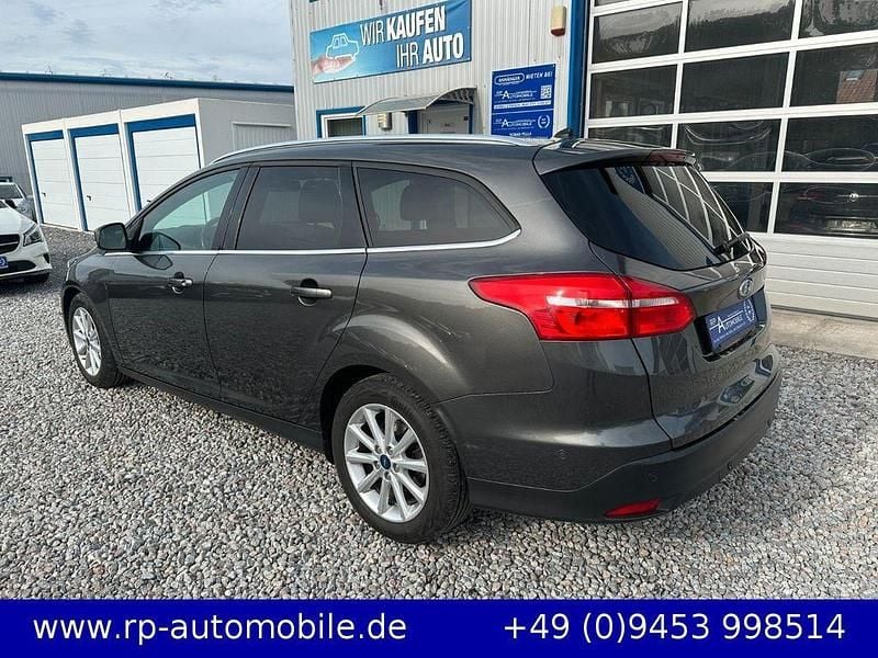 Usata Ford Focus Titanium 125 CV (91 kW) 2016 Grigio Berlina