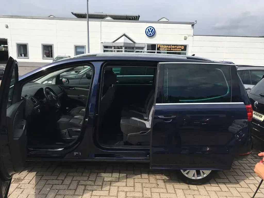 Gebraucht VW Sharan Life 140 PS (102 kW) 2014 Blau Van / Kleinbus