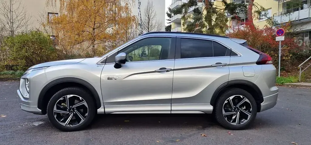 Gebraucht Mitsubishi Eclipse Cross Select 188 PS (138 kW) 2023 SUV