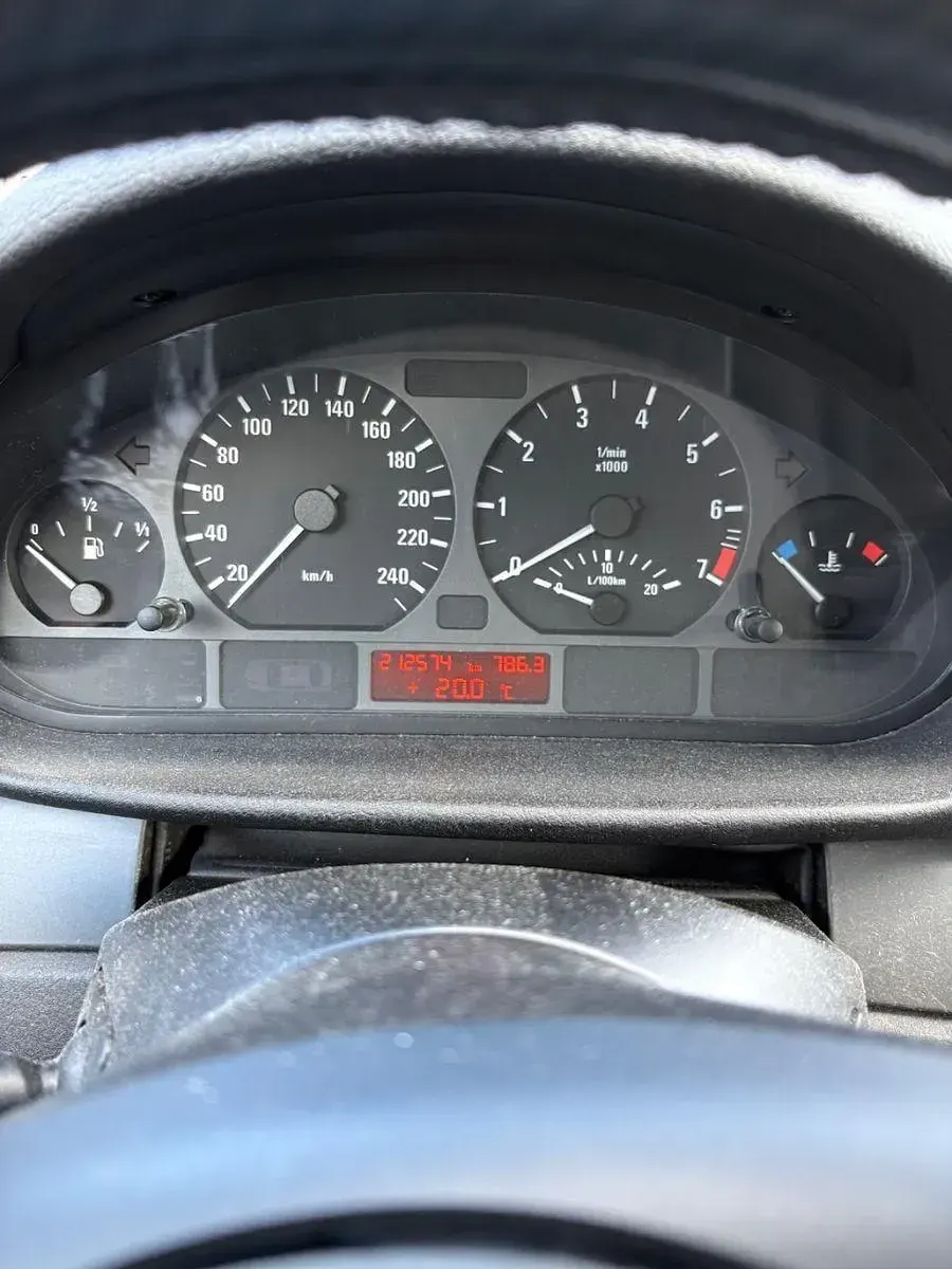 Gebraucht BMW 320 Performance 170 PS (125 kW) 2003 Silber Kombi
