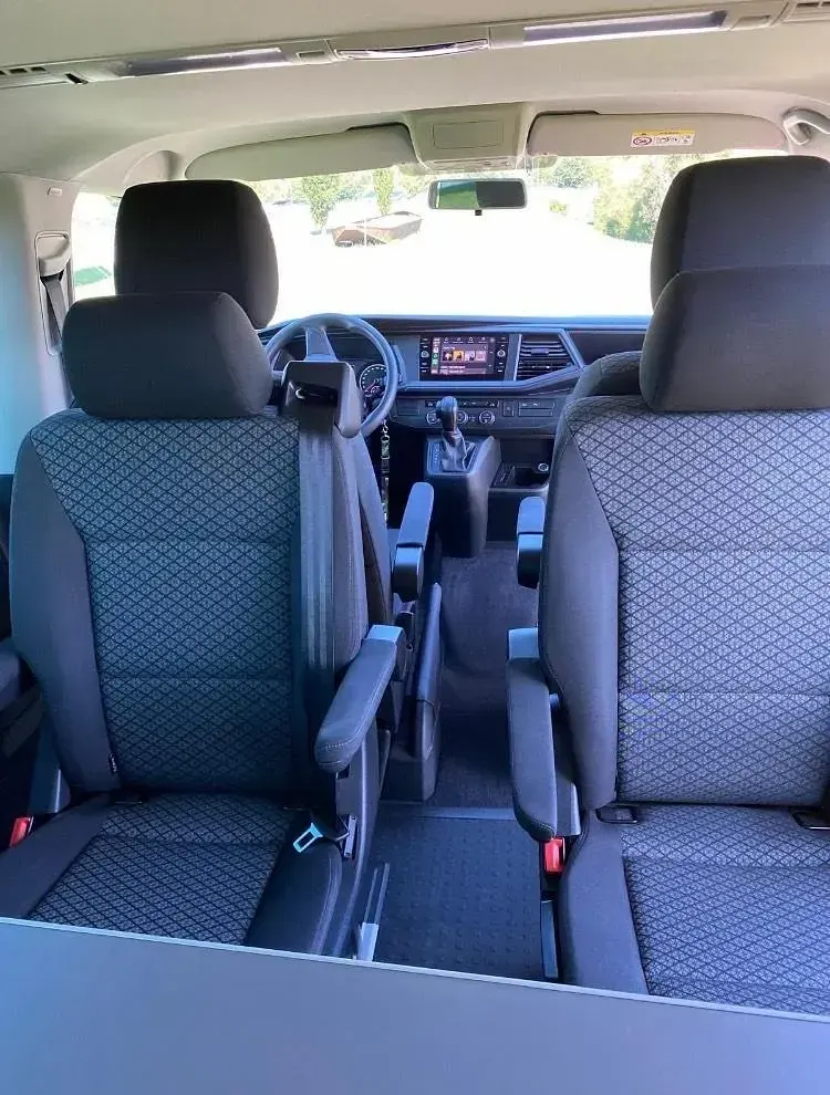 Gebraucht VW Multivan Family 150 PS (110 kW) 2020 Grau Van / Kleinbus