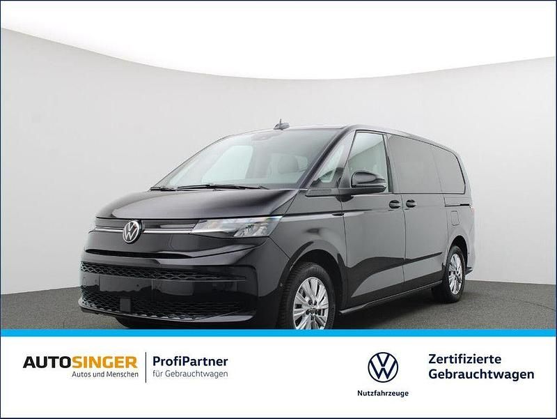 Deep black perleffekt Gebraucht 2024 VW T7 Life Van | 50.810 € (Superpreis) - Bild 1/3