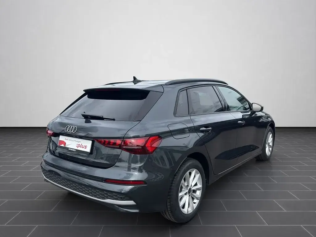 Gebraucht Audi A3 Ambiente 116 PS (85 kW) 2025 Manhattangrau metallic Limousine