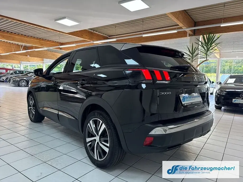 Gebraucht Peugeot 3008 Allure 131 PS (96 kW) 2023 Schwarz SUV