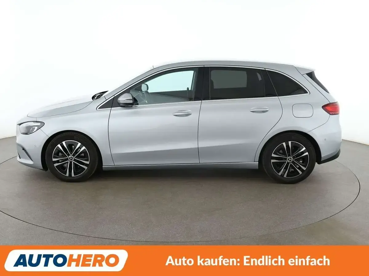 Gebraucht Mercedes B200 Progressive 177 PS (130 kW) 2024 Hightech silber Kleinwagen