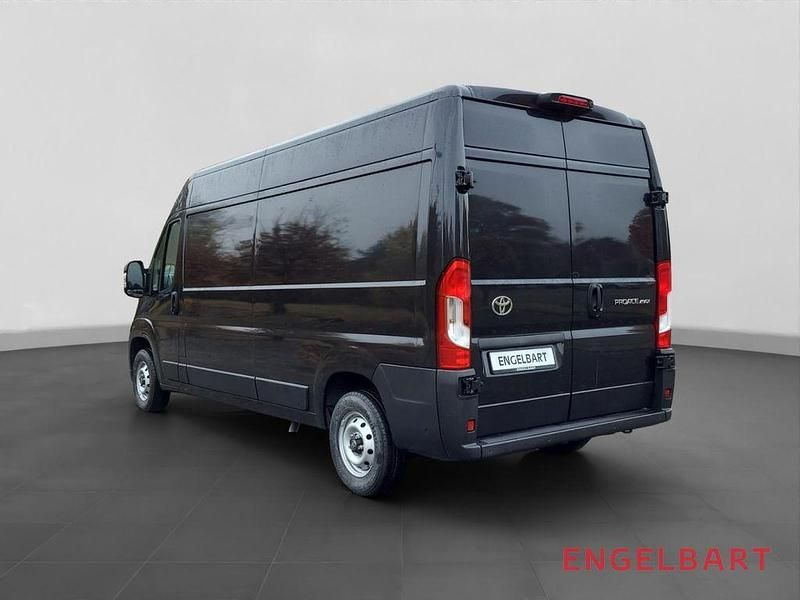 Neu Toyota Proace H2 140 PS (102 kW) 2025 Schwarz Van / Kleinbus