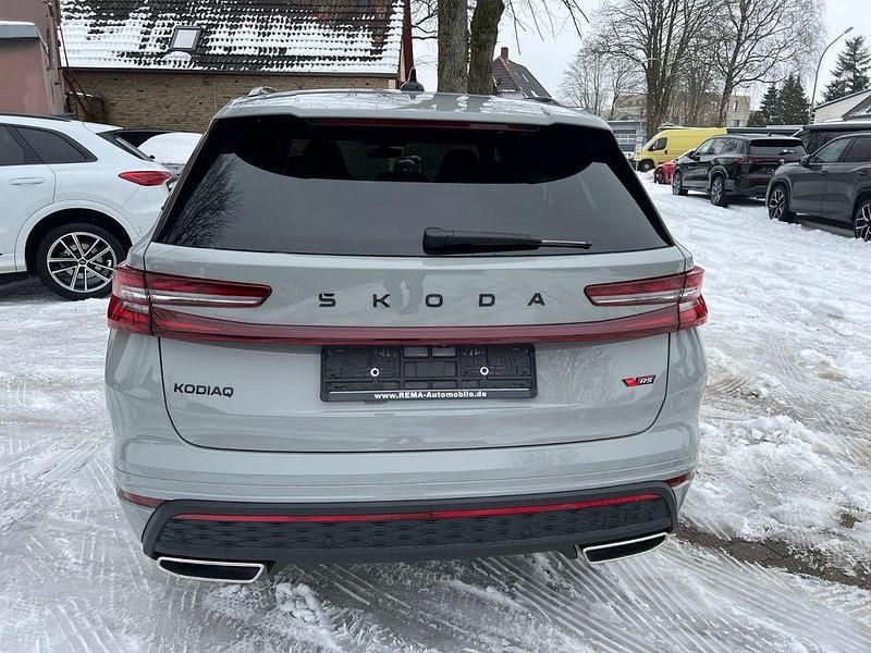 Neu Skoda Kodiaq RS 265 PS (194 kW) 2026 Stahl grau SUV