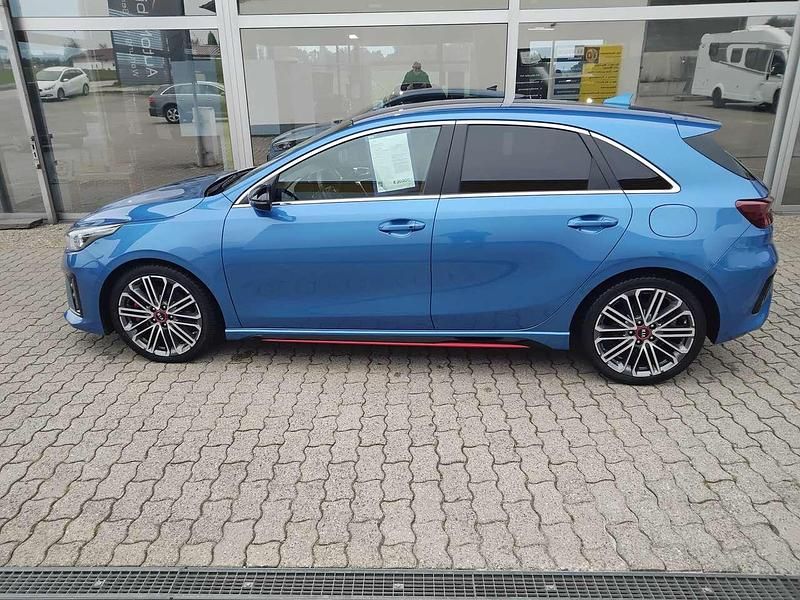 Blau Gebraucht 2019 Kia Ceed GT Limousine | 20.900 € (Fairer Preis) - Bild 1/4