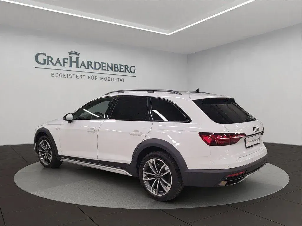 Gebraucht Audi A4 Allroad Ambiente 204 PS (150 kW) 2022 Ibisweiß Kombi