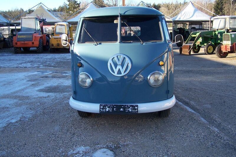 Blau Gebraucht 1960 VW T1 Van | 38.400 € - Bild 1/4