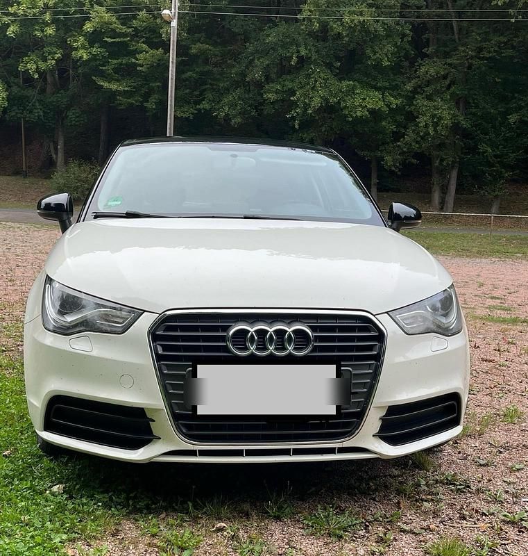 Weiß Gebraucht 2013 Audi A1 Kleinwagen | 5.400 € (Superpreis) - Bild 1/4