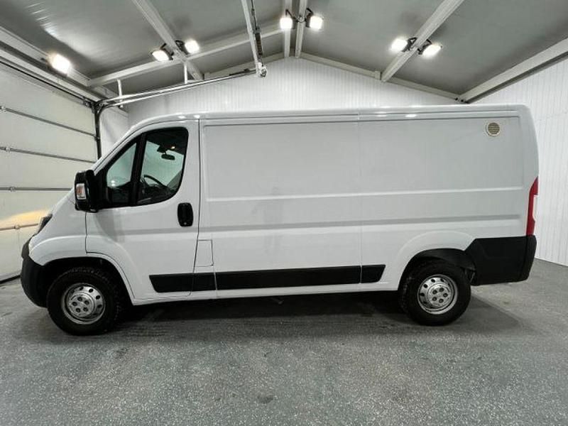 Gebraucht Fiat Ducato 33 S 120 PS (88 kW) 2020 Weiss Van