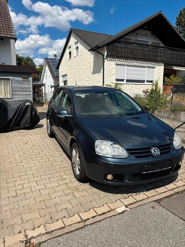 Blau Gebraucht 2006 VW Golf V Edition Limousine | 2.200 € (Fairer Preis) - Bild 1/4