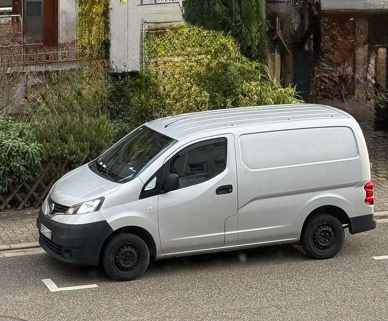 Gebraucht Nissan NV200 Comfort 110 PS (80 kW) 2017 Silber Van / Kleinbus