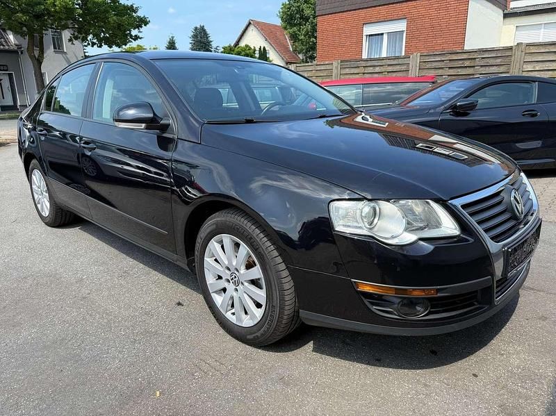 Gebraucht VW Passat Trendline 105 PS (77 kW) 2006 Deep black perleffekt Limousine