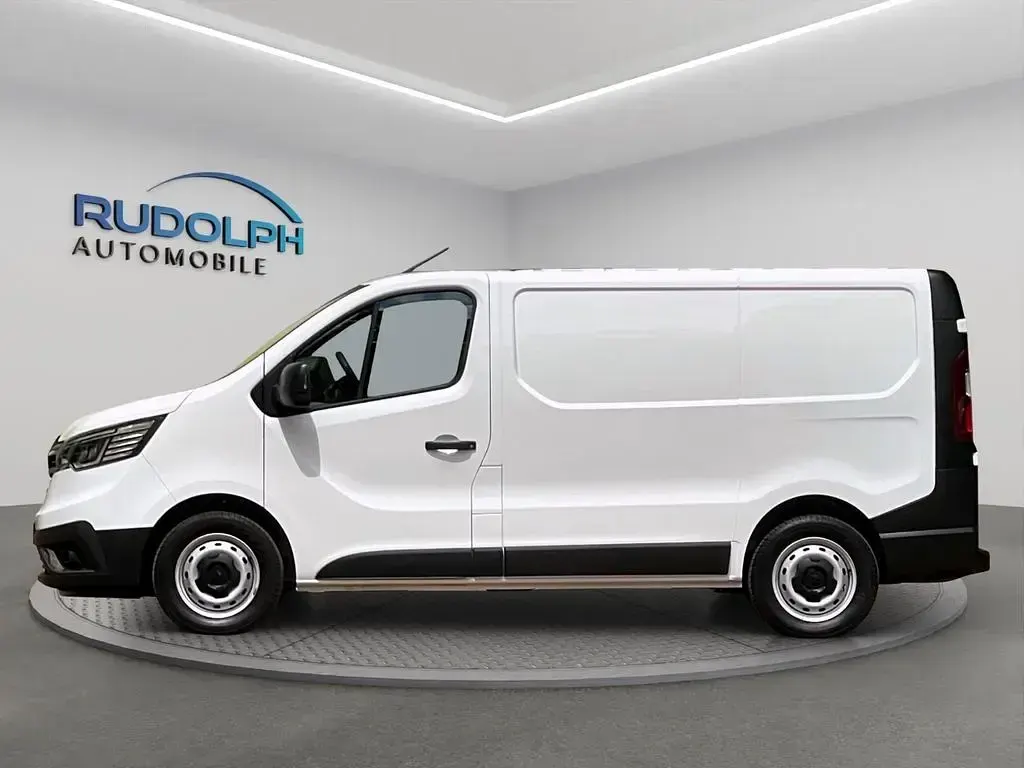 Gebraucht Renault Trafic Komfort 110 PS (80 kW) 2024 Weiß Van / Kleinbus