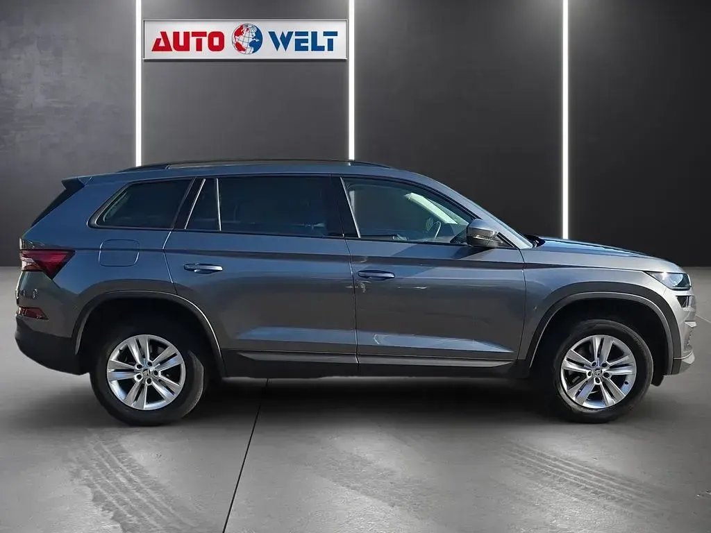 Gebraucht Skoda Kodiaq Ambition 150 PS (110 kW) 2023 Grau SUV