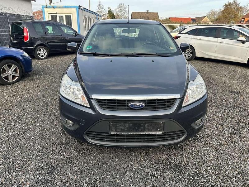 Gebraucht Ford Focus Style 90 PS (66 kW) 2011 Royalgrau met. Kleinwagen