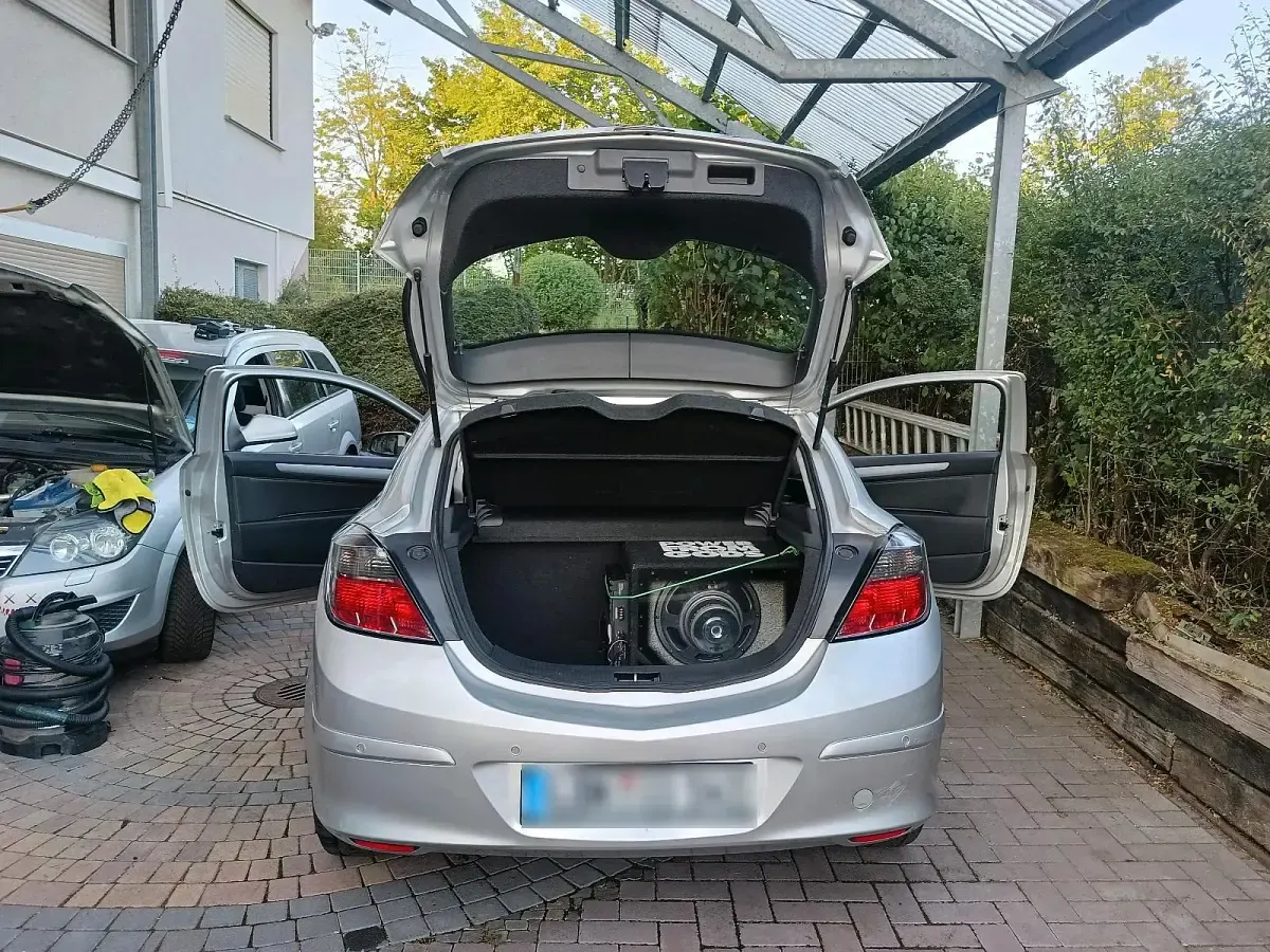 Gebraucht Opel Astra GTC 90 PS (66 kW) 2006 Silber Coupé