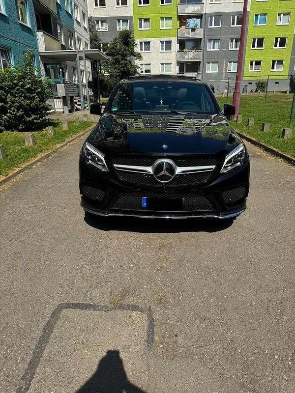 Gebraucht 2017 Mercedes GLE350 AMG line Coupé | 42.700 € (Etwas zu teuer) - Bild 1/4