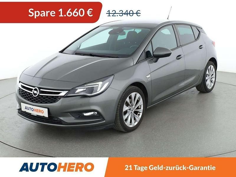 Grau Gebraucht 2018 Opel Astra Active Limousine | 10.680 € (Fairer Preis) - Bild 1/3