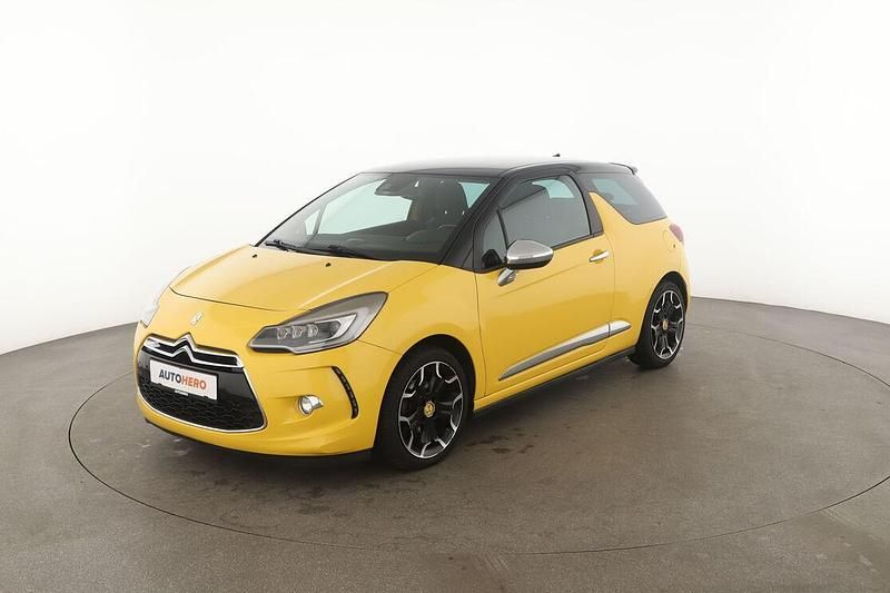 Gelb Gebraucht 2016 Citroën DS3 Sport Chic Limousine | 8.990 € - Bild 1/3