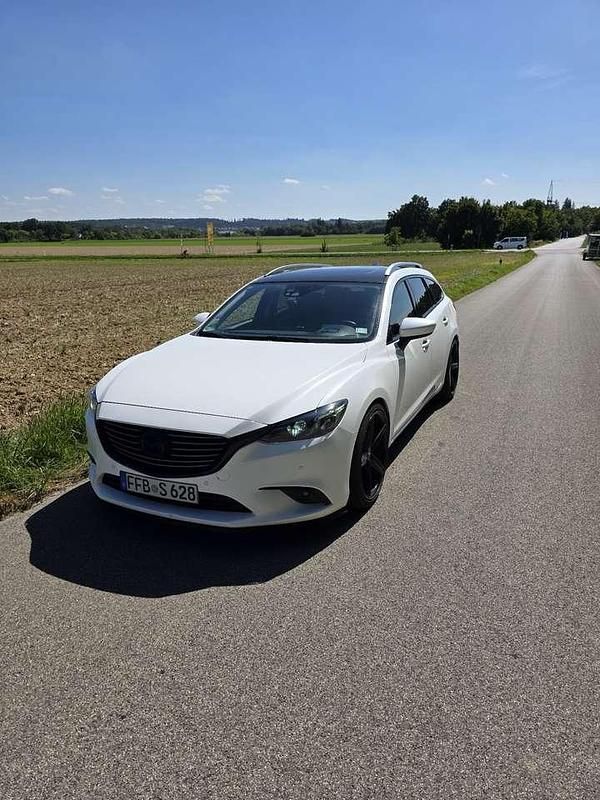 Weiß Gebraucht 2016 Mazda 6 Kombi | 12.900 € (Teuer) - Bild 1/4