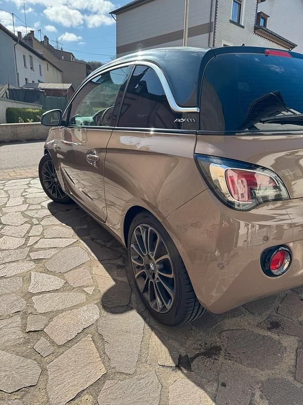 Gebraucht Opel Adam 101 PS (74 kW) 2013 Braun Kleinwagen
