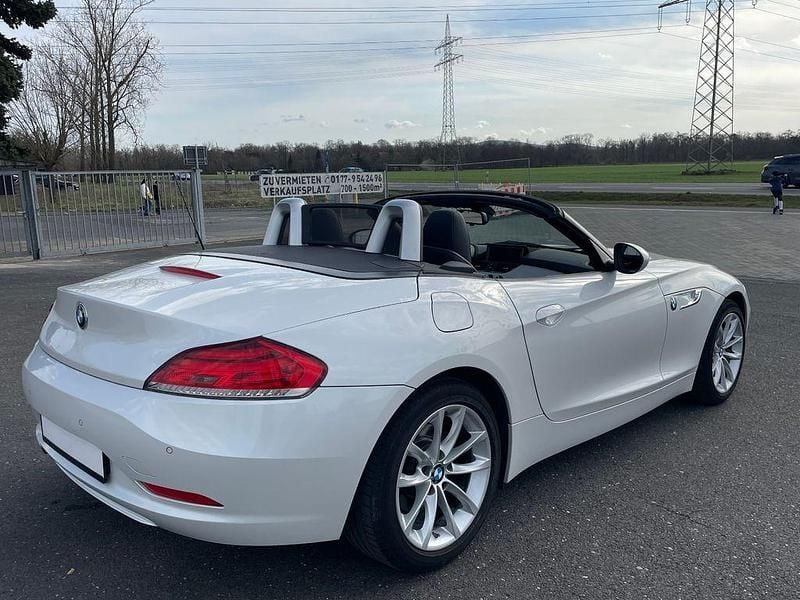 Gebraucht BMW Z4 Sport Line 156 PS (114 kW) 2016 Weiß Cabrio