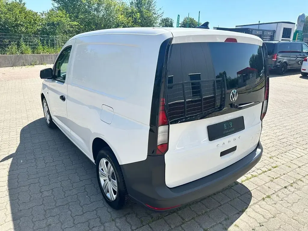 Gebraucht VW Caddy 122 PS (89 kW) 2023 Weiß Van / Kleinbus