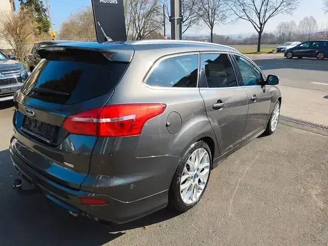 Używany Ford Focus Titanium 182 KM (133 kW) 2016 Szary Kombi