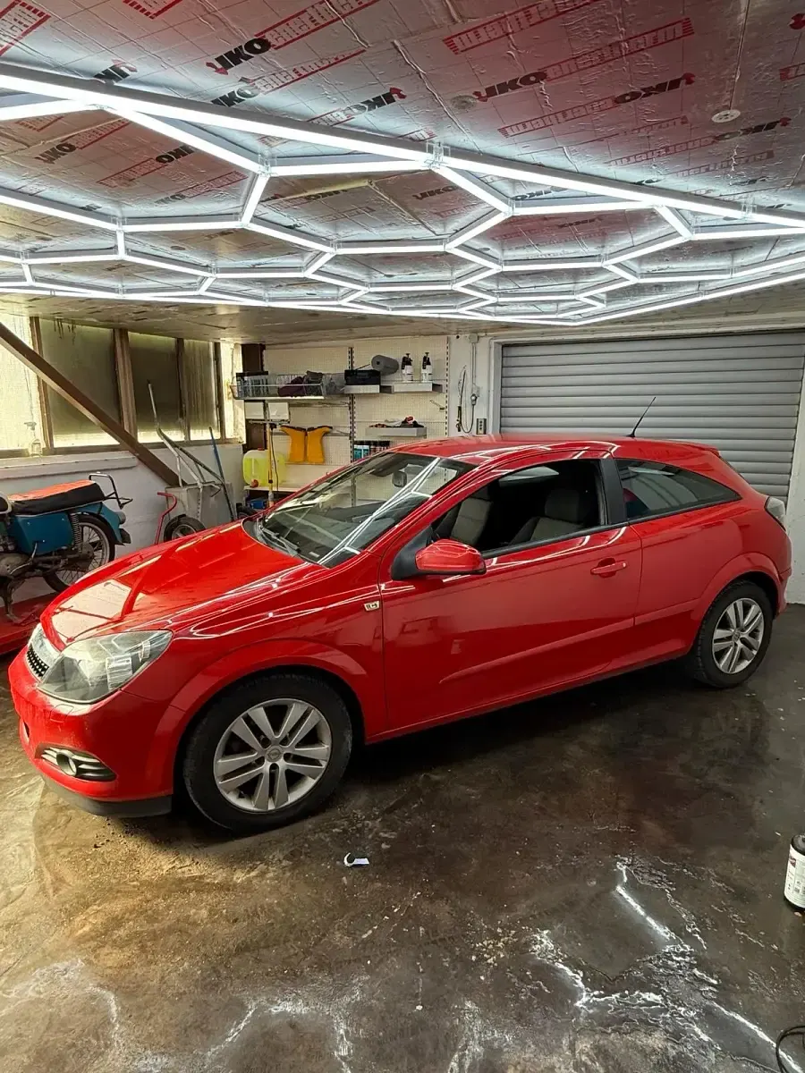 Gebraucht Opel Astra GTC 105 PS (77 kW) 2007 Rot Kleinwagen