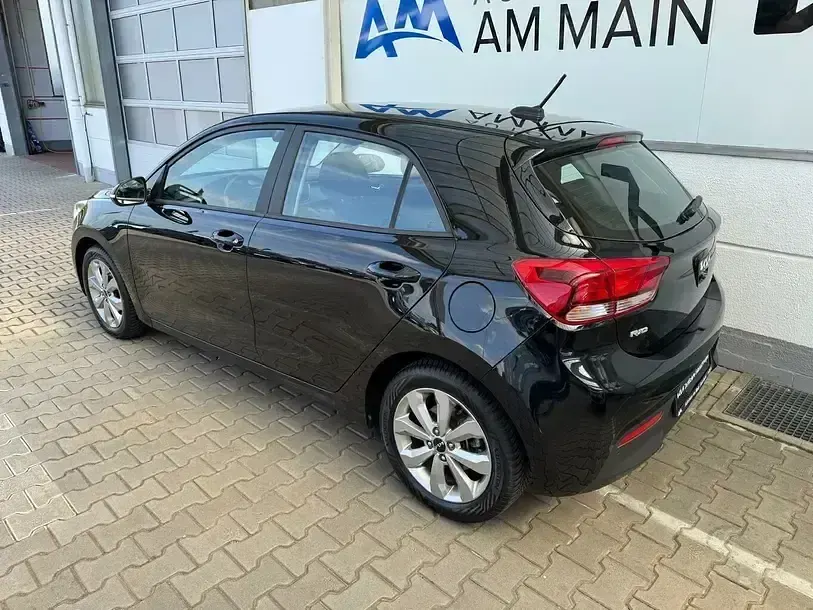 Gebraucht Kia Rio Vision 84 PS (61 kW) 2023 Schwarz Limousine