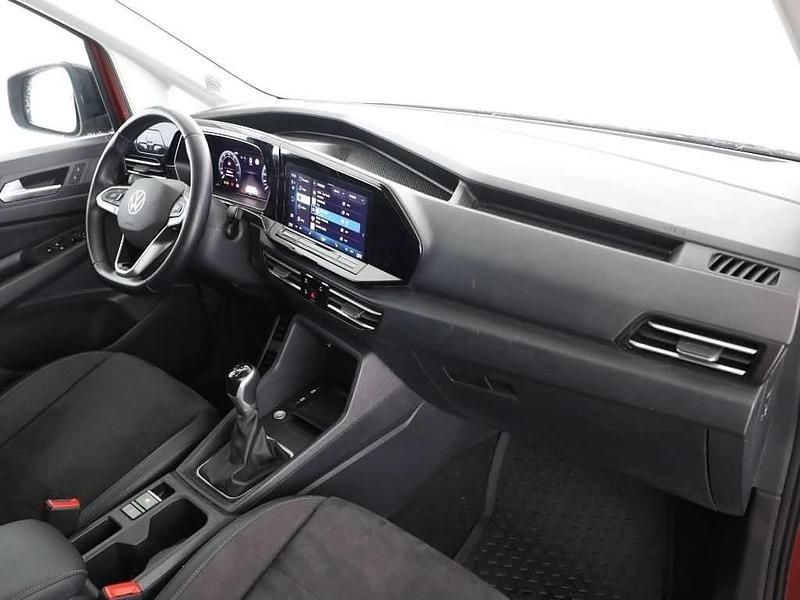 Gebraucht VW Caddy Style 116 PS (85 kW) 2024 Rotkeine angabe Van / Kleinbus