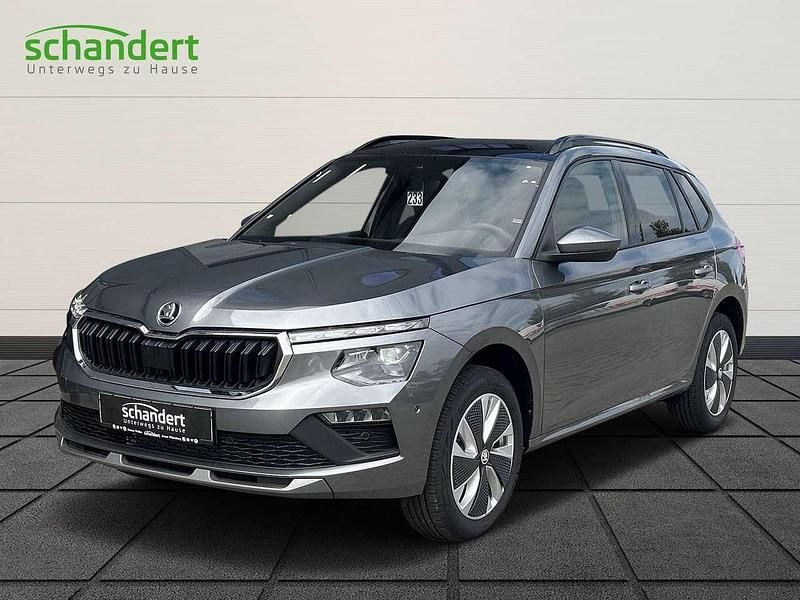 Graphitegrau metallic (grau) metallic Gebraucht 2024 Skoda Kamiq Selection SUV | 29.440 € (Etwas zu teuer) - Bild 1/4