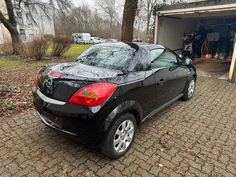 Gebraucht Opel Tigra Cosmo 90 PS (66 kW) 2004 Schwarz Cabrio