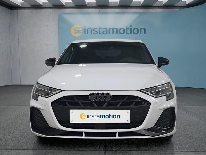 Gebraucht Audi A3 116 PS (85 kW) 2025 Weiß Limousine
