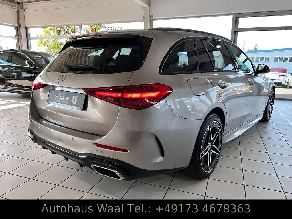 Gebraucht Mercedes E300 AMG 204 PS (150 kW) 2023 Beige Limousine