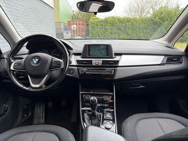 Gebraucht BMW 218 Active Tourer 136 PS (100 kW) 2015 Grau Van / Kleinbus