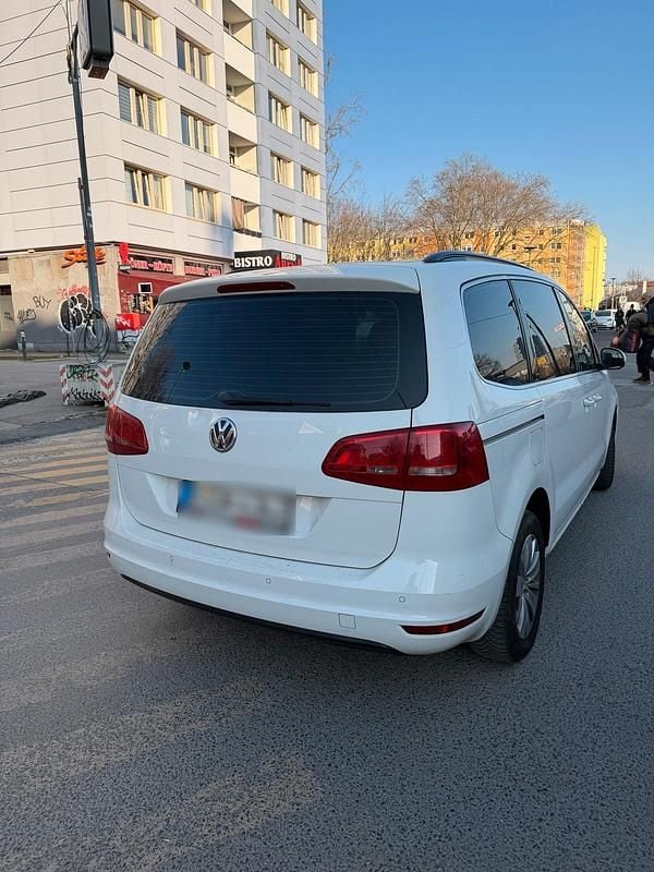 Gebraucht VW Sharan 190 PS (139 kW) 2011 Weiß Van / Kleinbus