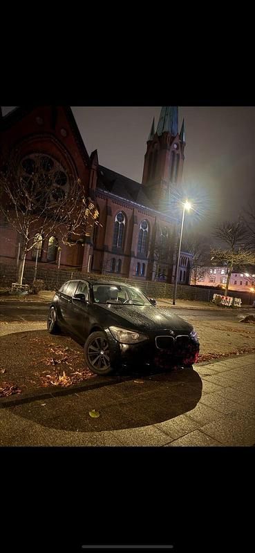 Gebraucht BMW 116 136 PS (100 kW) 2011 Schwarz Kleinwagen