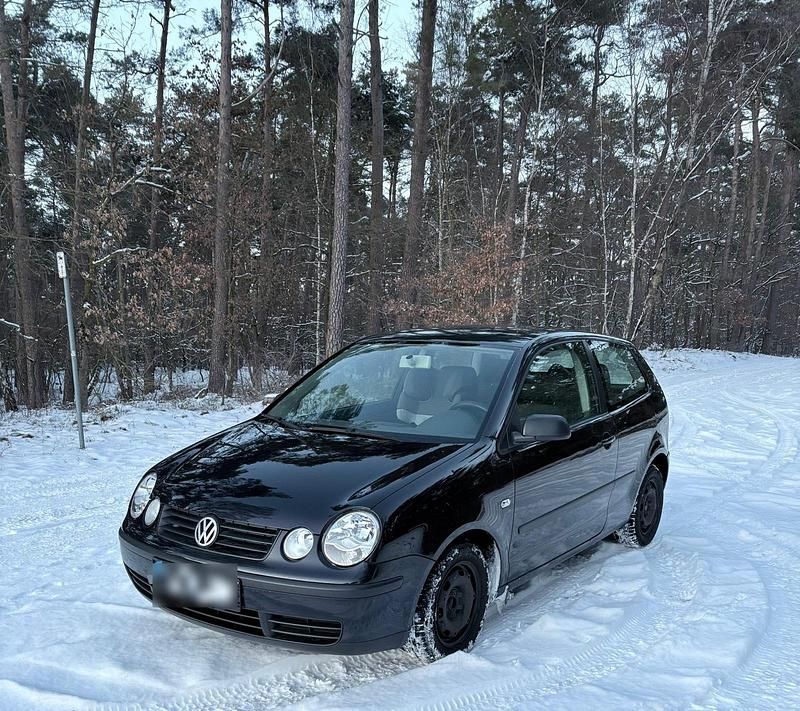 Gebraucht VW Polo 64 PS (47 kW) 2003 Schwarz Kleinwagen