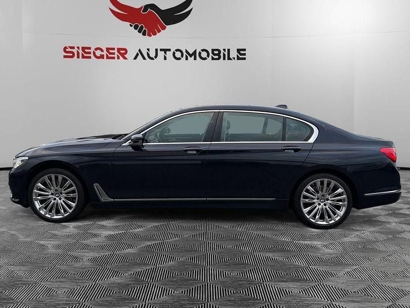 Gebraucht BMW 750L Executive 400 PS (294 kW) 2018 Blau Limousine